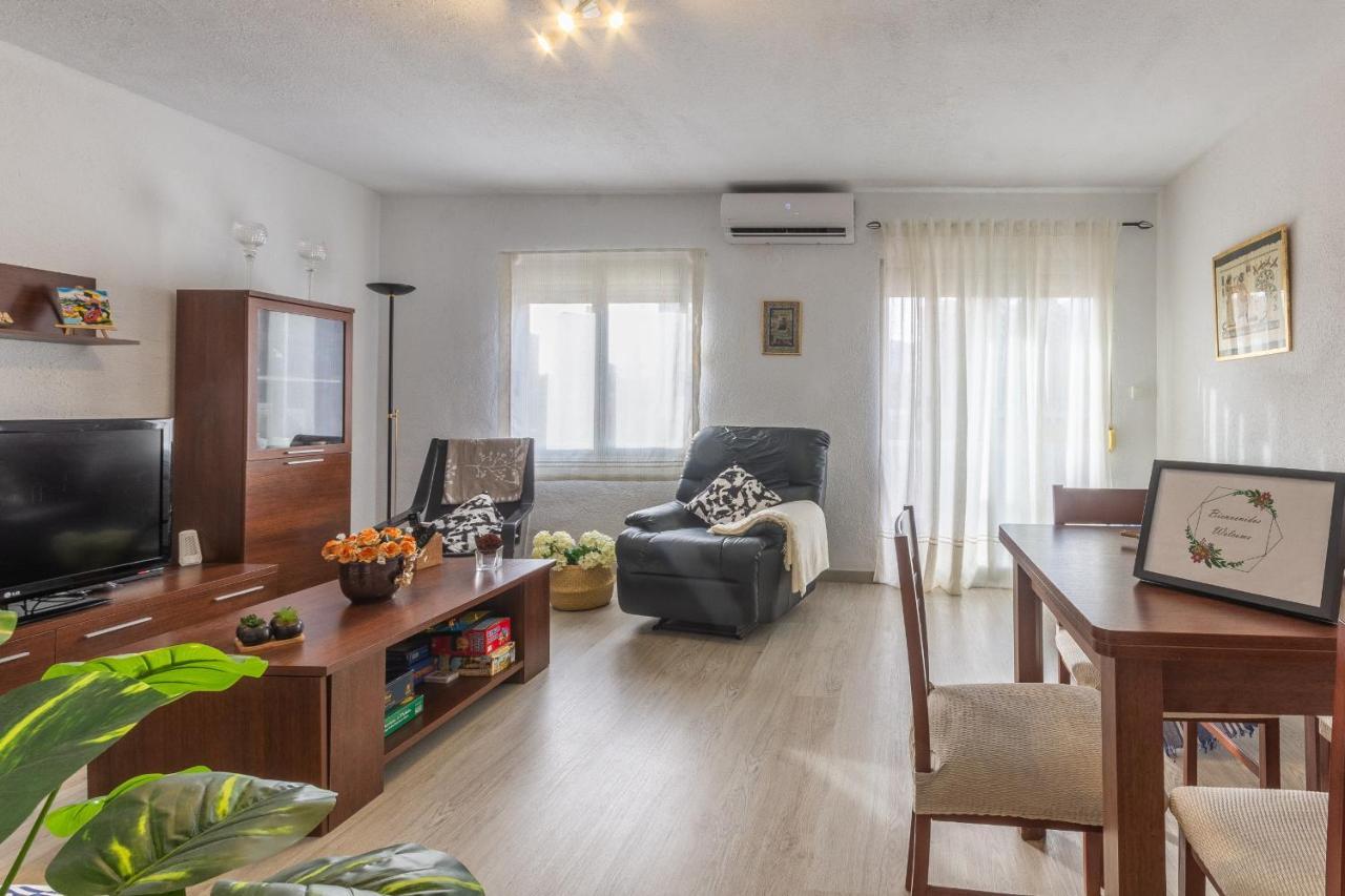 2Br Flat - Aircon - 5 Min Walk To Benidorm Beach Lägenhet Exteriör bild
