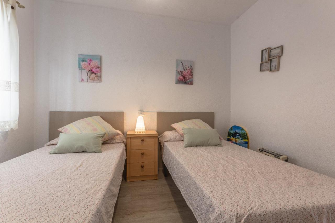 2Br Flat - Aircon - 5 Min Walk To Benidorm Beach Lägenhet Exteriör bild